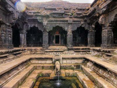 1404-inside-view-of-krishnabai-temple-mahabaleshwar